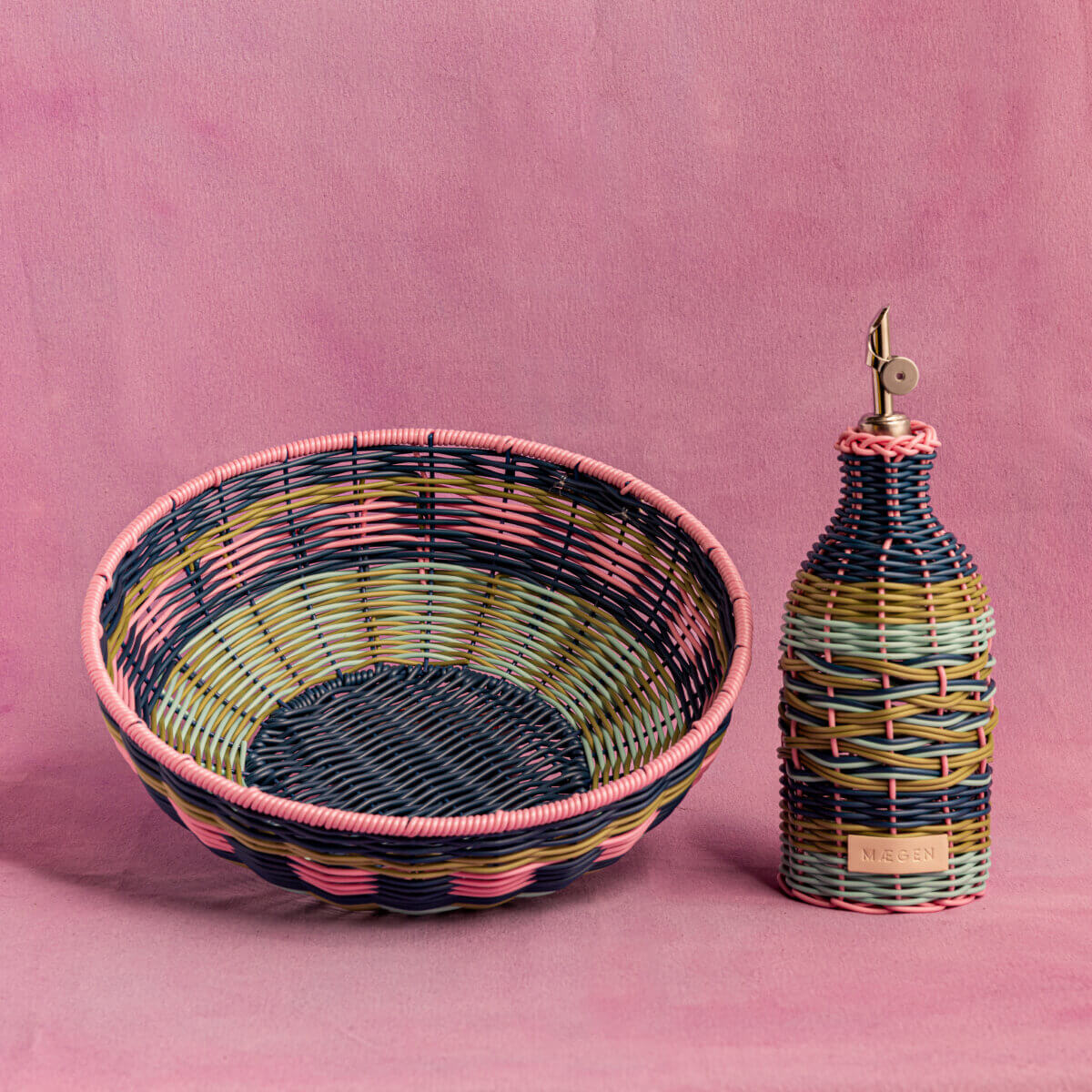 Oil Pourer - Pink & Navy