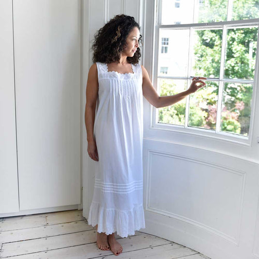 Eva, White Nightdress