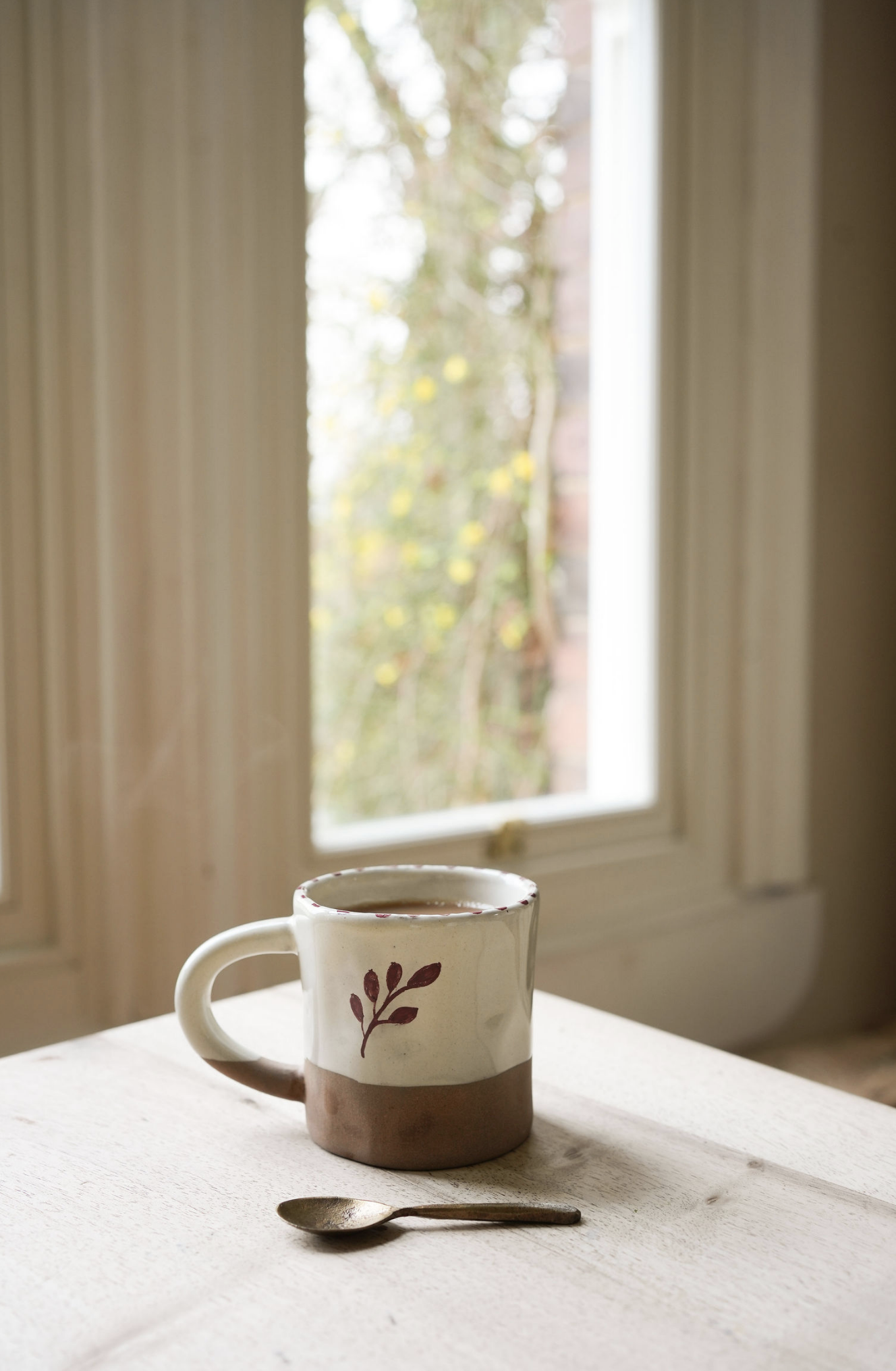 Hand Painted Botanic Mug - Ink